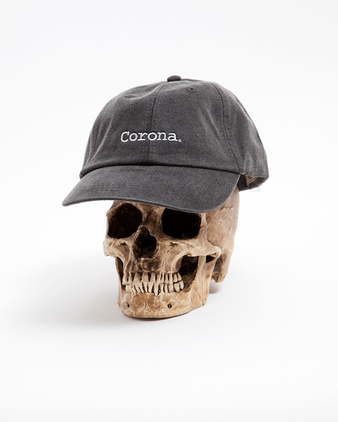 THE CORONA UTILITY・CORONA LOGO EMBROIDERY CAP / Charcoal × Silver Embroidery