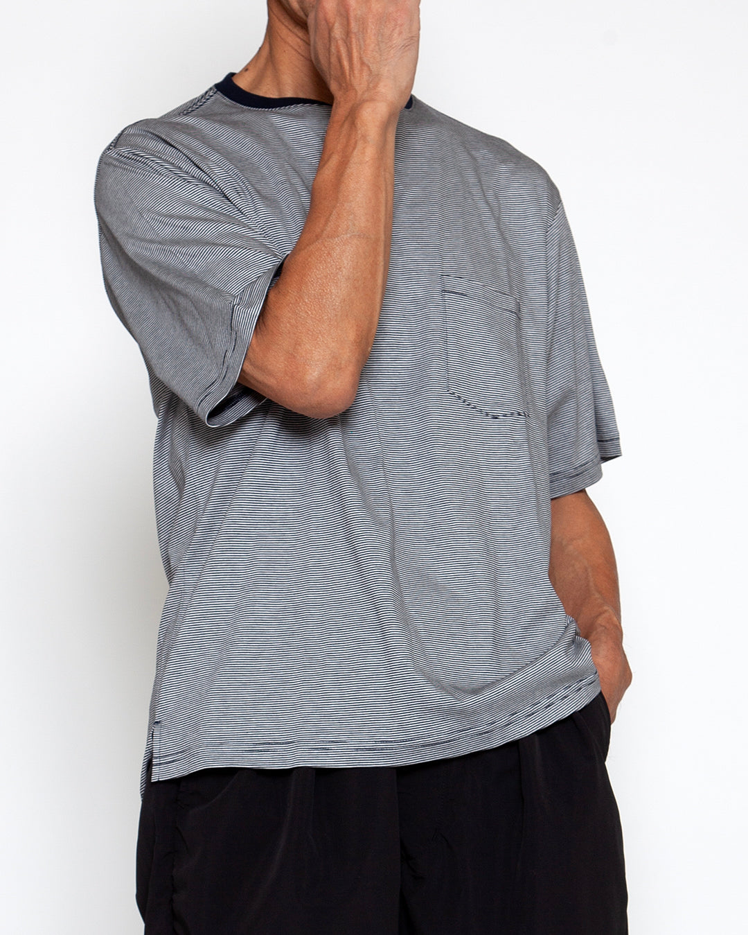 CC010  - BASIC POCKET TEE / Navy × White