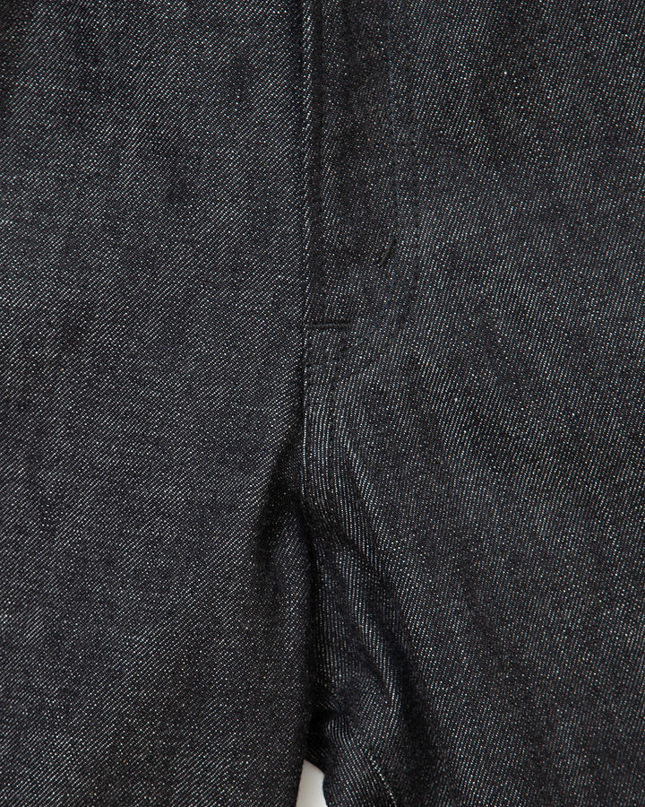 CP005 - W05 5POCKET / Black Denim