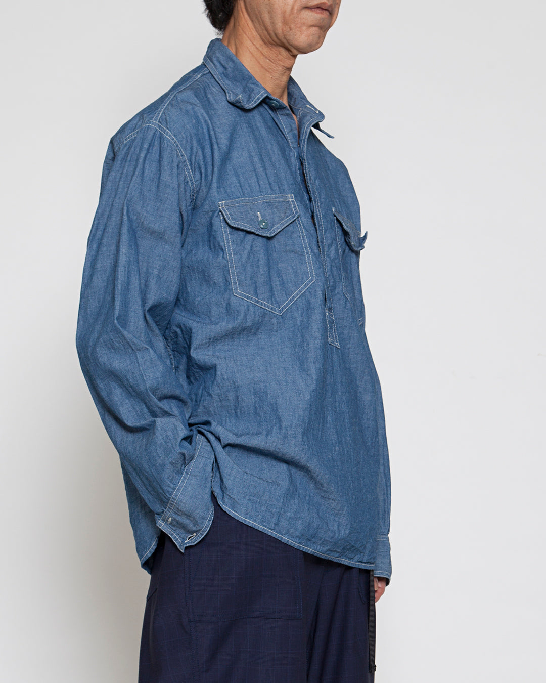 CS003・NAVY PULLOVER SHIRT / Blue Chambray – THE CORONA UTILITY