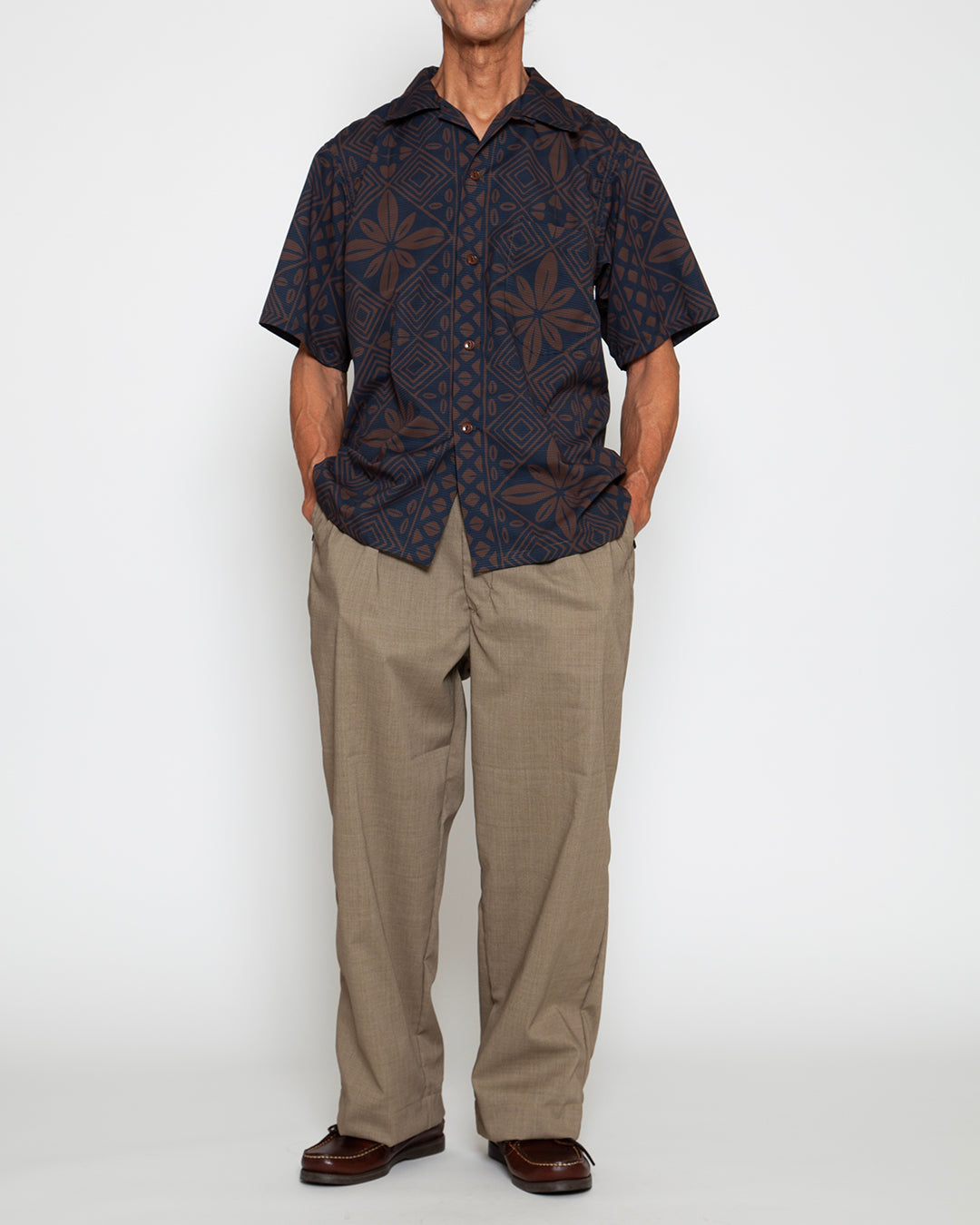 CS097 - FRENCH CAFE SHIRT S/S / Charcoal Grey × Brown