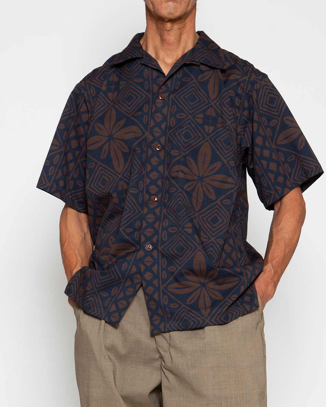 CS097 - FRENCH CAFE SHIRT S/S / Charcoal Grey × Brown