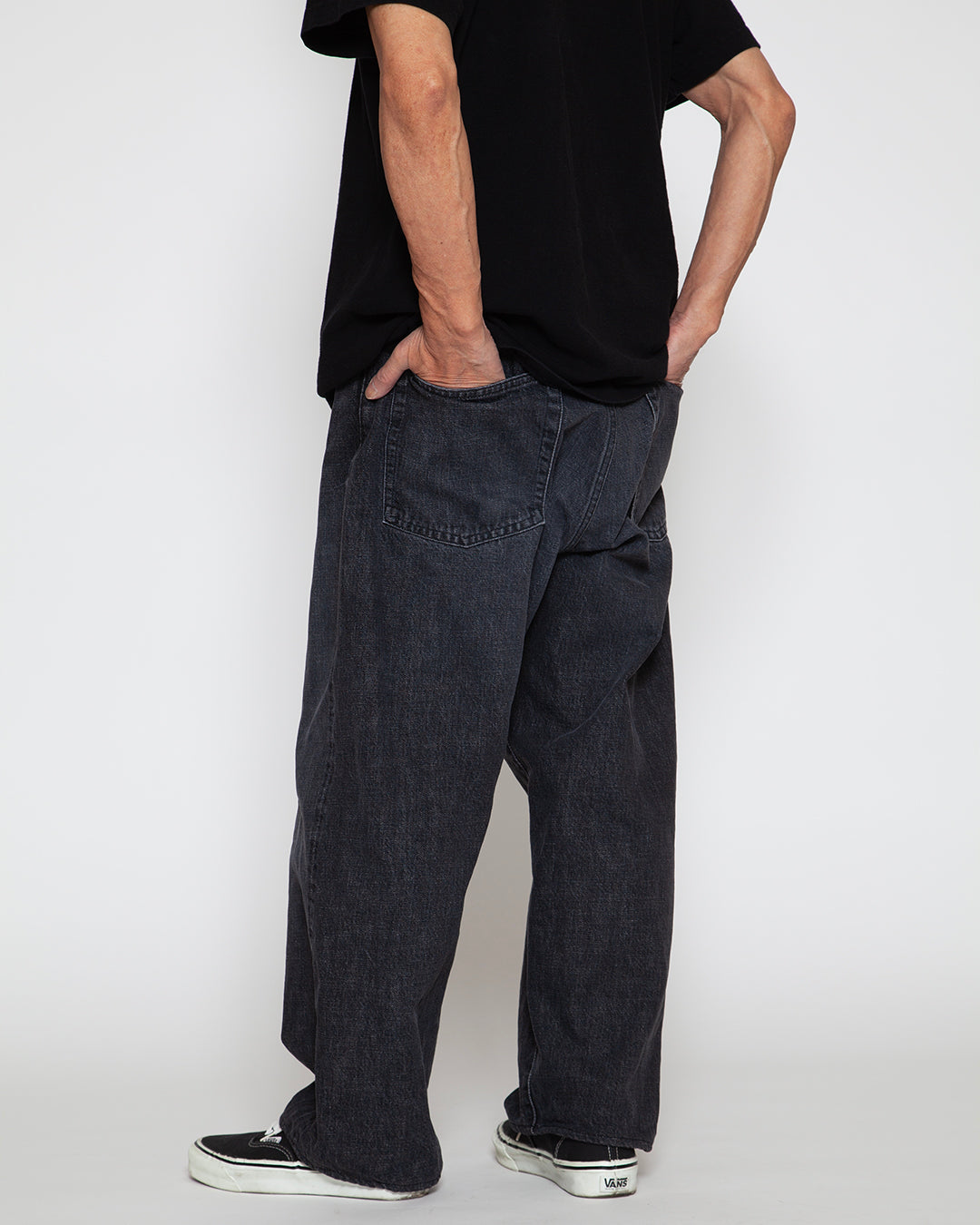 CP005 - W05 5POCKET / Black Denim w/ Special Bio-wash