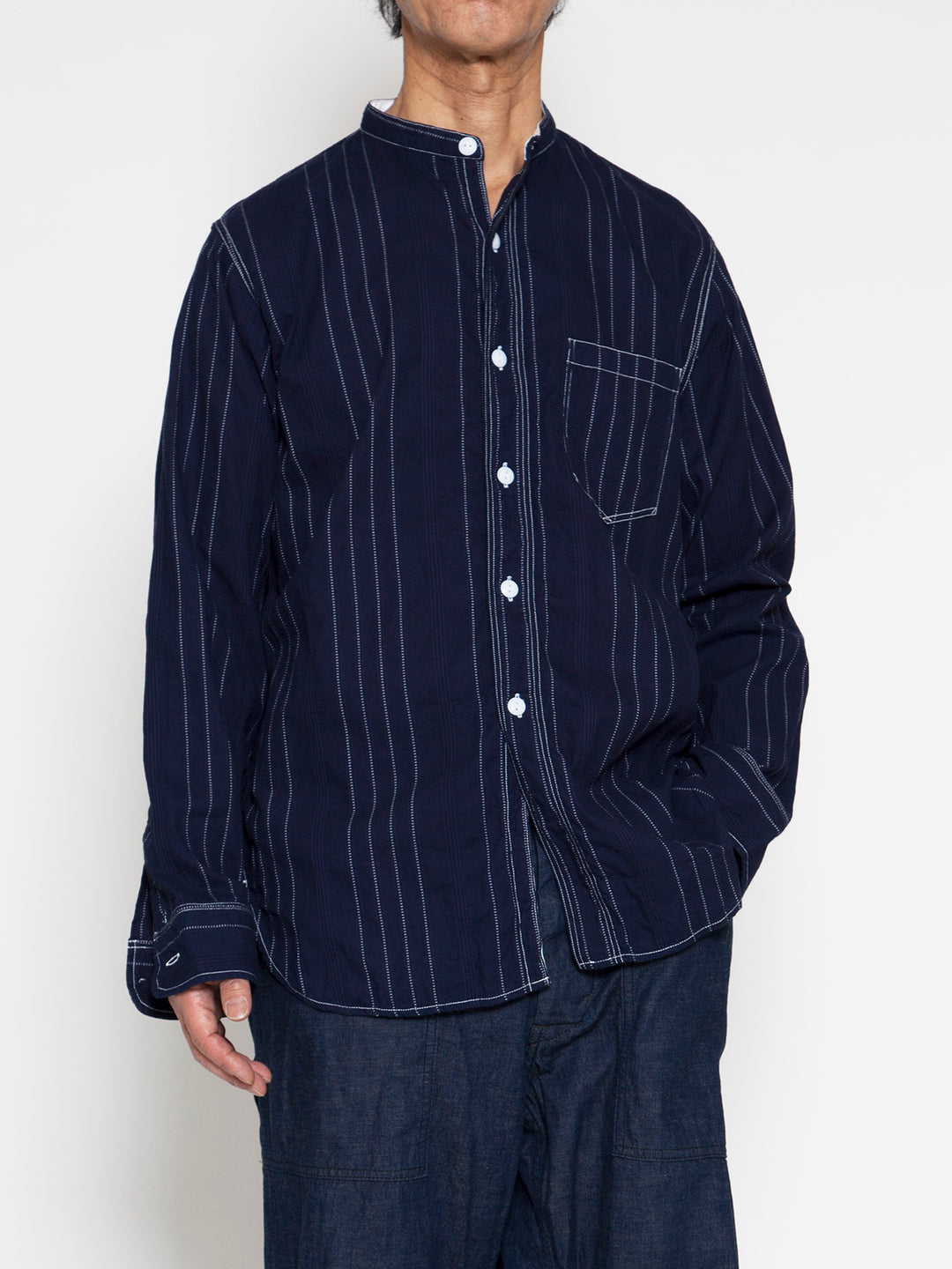 THE CORONA UTILITY - CS099・NAVY 1pocket Band Collar Shirt / Dobby Stripe - White on Indigo